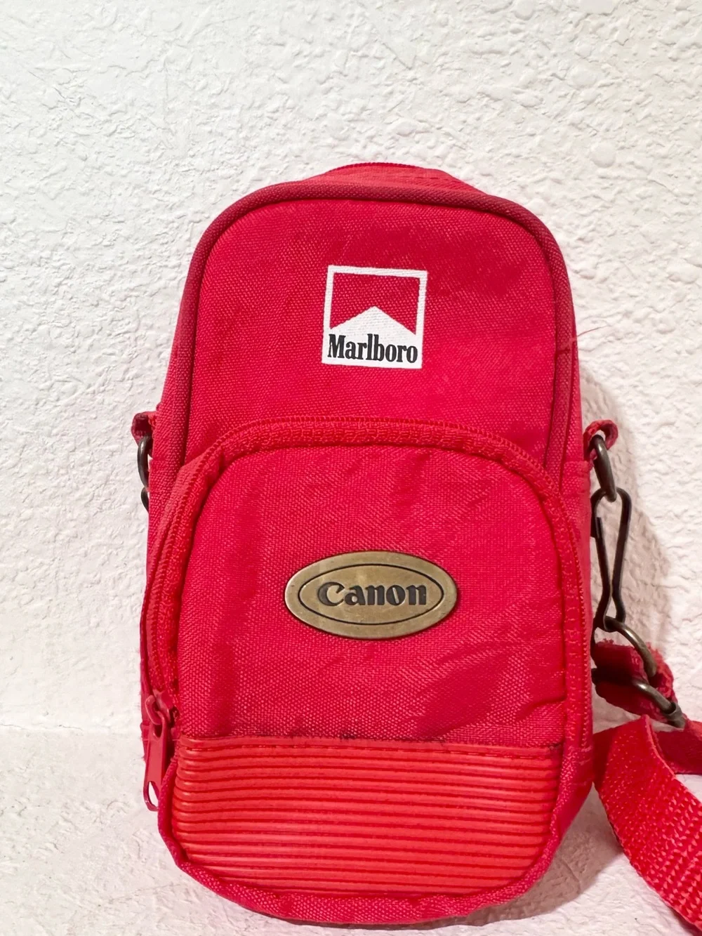 Rare Vintage 90s Marlboro x Canon Red Camera Bag Film Camera Crossbody Y2K